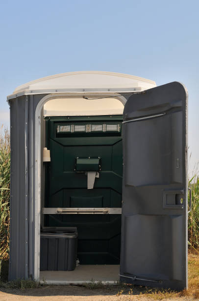 Best Porta potty rental near me  in Lynchburg, OH