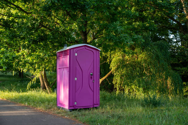 Porta potty delivery and setup in Lynchburg, OH